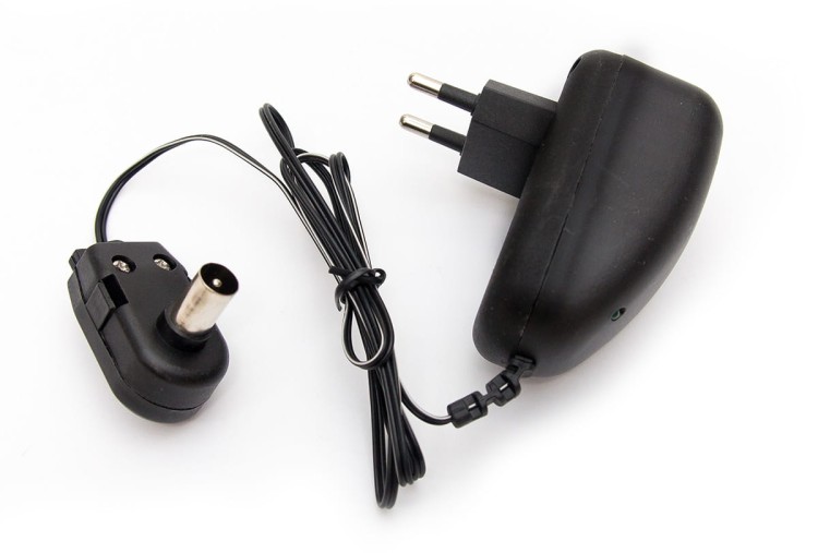  Zasilacz antenowy 12V 100mA