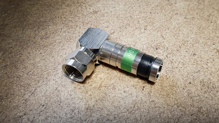 Złącze kompresyjne kątowe 90 F 113 Master