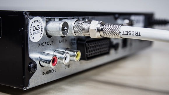 wtyk antenowy w tunerze